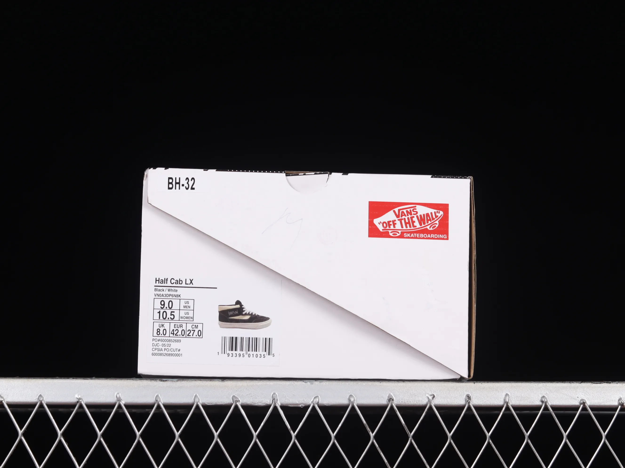 All categories Vans Vans series Vans Mid Vans Zhongbang Vans Half Cab Legend skater signature Zhongbang skateboard shoes VN0A3DP6N8K